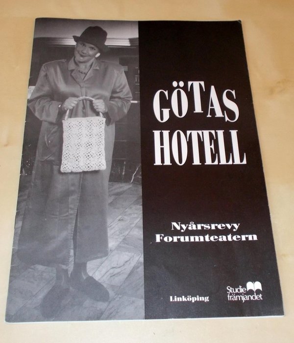 Programmheft Götas Hotell Nyarsrevy Forumteatern
